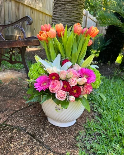 Tulip Garden - in Destin, FL thumbnail 4